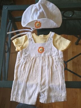 Gymboree Yellow Baby Tee with Multicolor Logo
